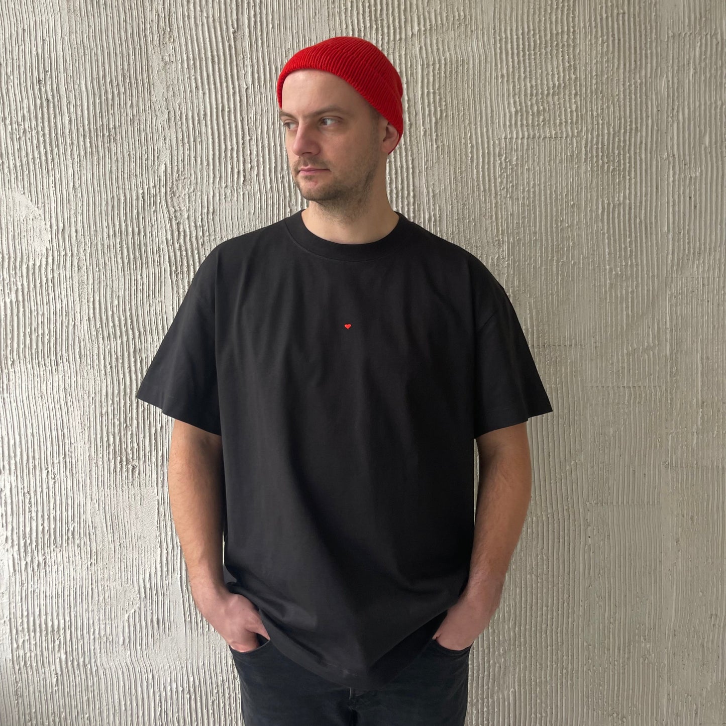 Oversized marškinėliai su širdele (JAM)