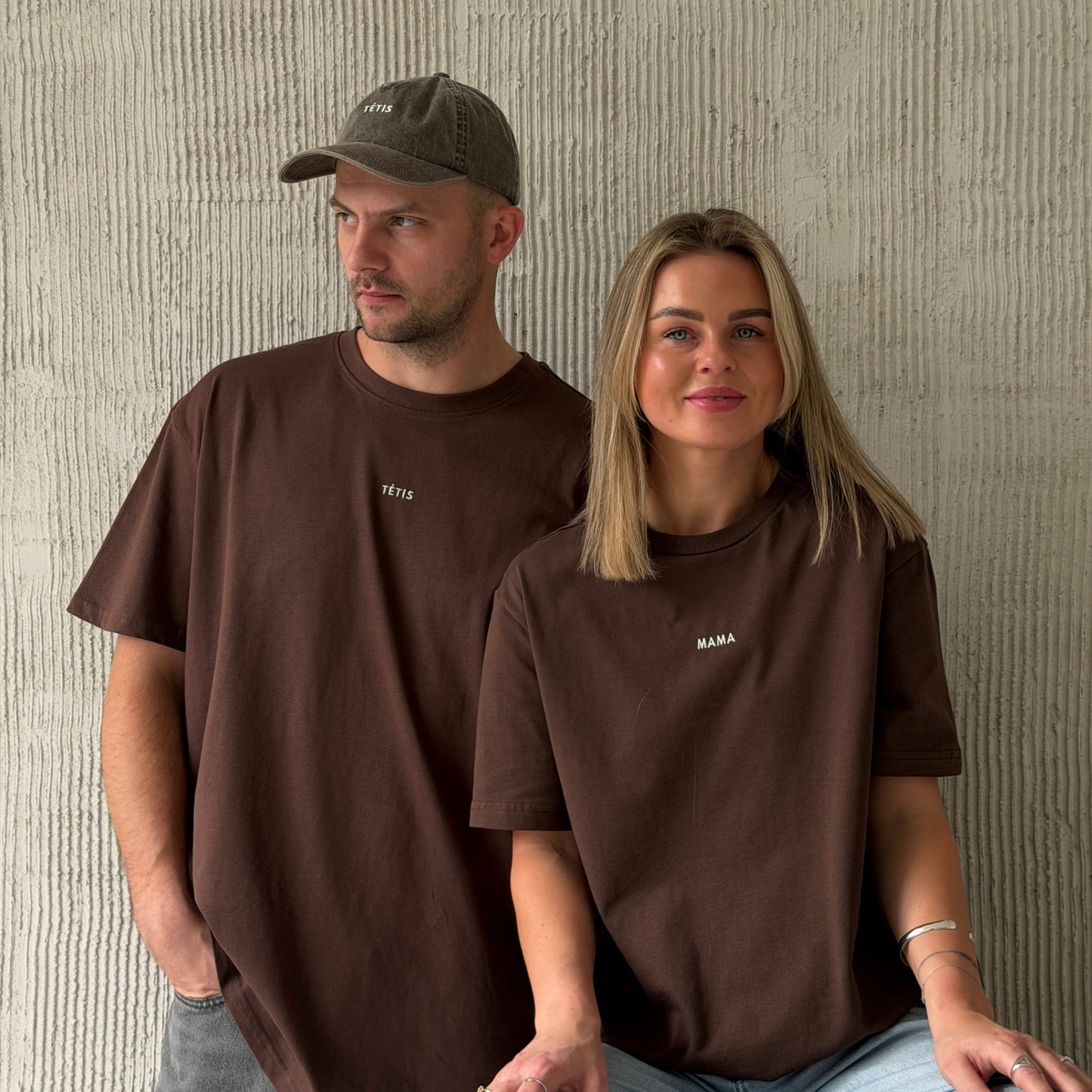 Oversized marškinėliai 'MAMA'